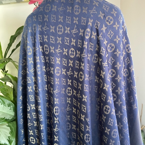 Louis Vuitton Silk Monogram Wrap/Shawl Scarf. - Picture 1 of 16